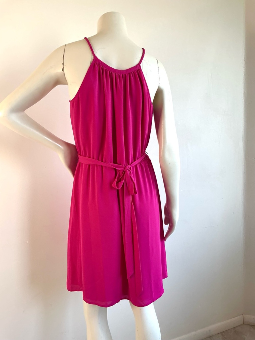 NWT LOFT Hot Pink Halter Belted Fit Flare Dress Size 6, Date night Wedding guest - Picture 3 of 3